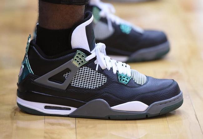 詹姆斯关键助攻锁定胜利（詹姆斯关键助攻锁定胜局）