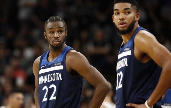 科隆1-1圣保利，赛义德-马拉先拔头筹，杰德-琼斯扳平比分（科隆1比1战平圣保利：赛义德-马拉首开纪录，杰德-琼斯追平比分）